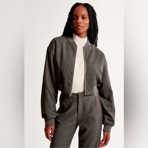 Abercrombie NWT HFR x Nicole Benefield Cropped Reversible Bomber Jacket L NEW